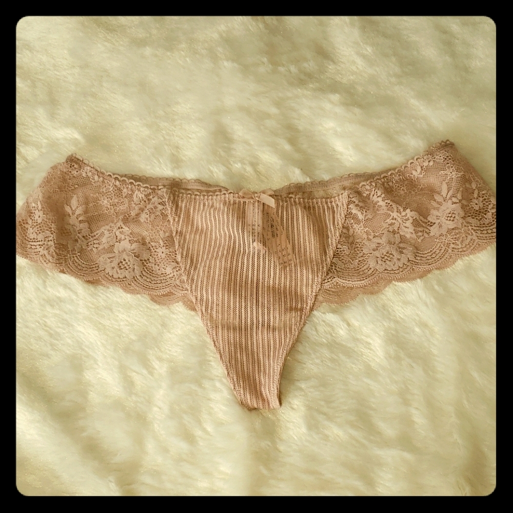NWT Victoria's Secret Thong